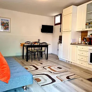 1282 Apartment